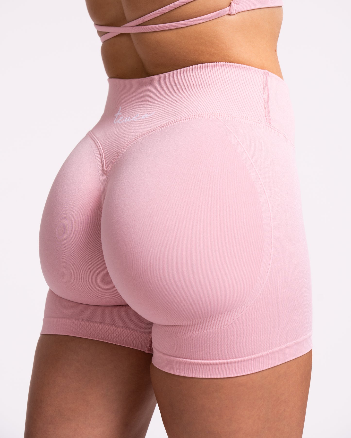 Short Covert Scrunch V-Shape Fearless « rose »