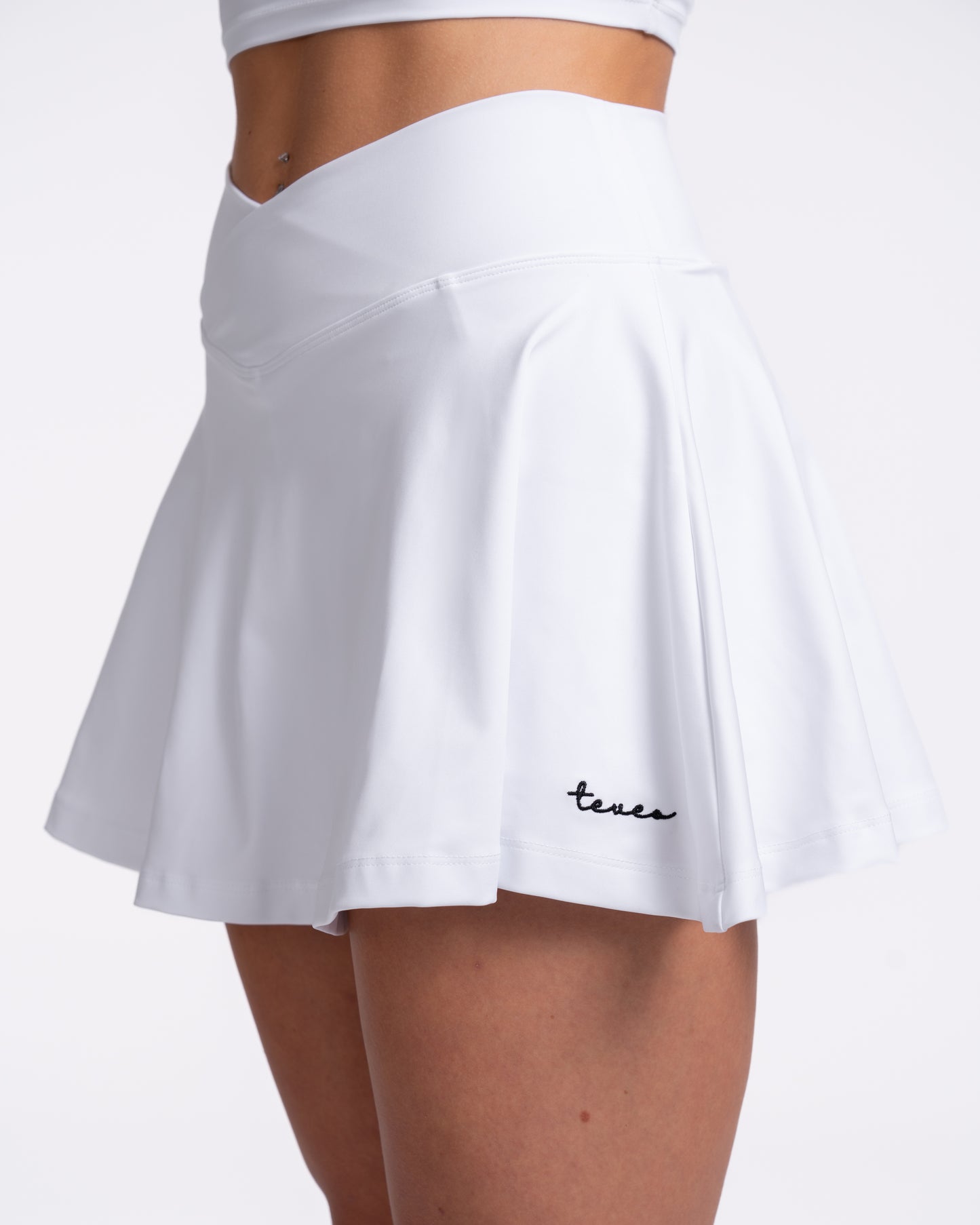 Jupe-short de tennis V-Shape Fearless « blanc »