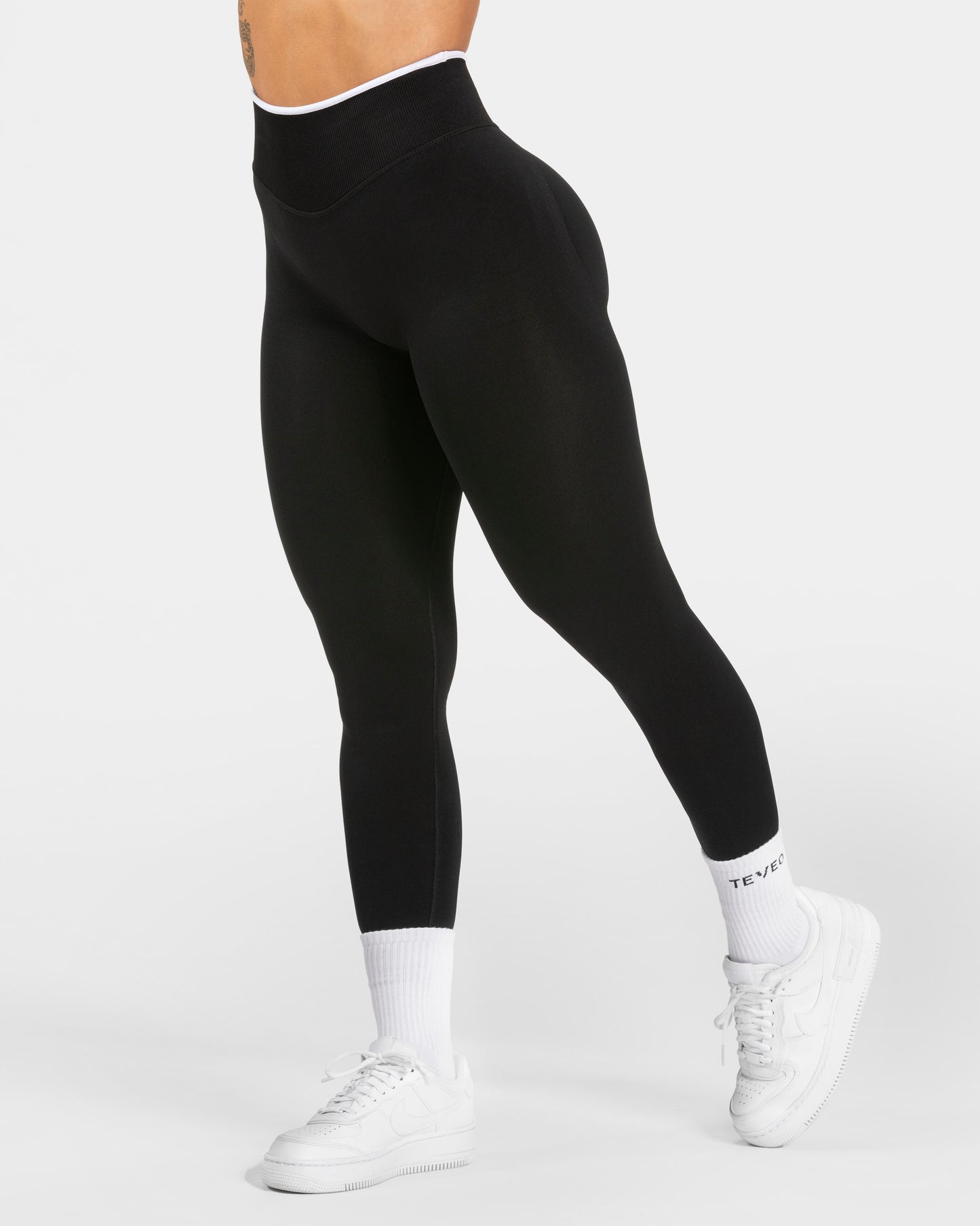 Ignite Sculpt Scrunch Leggings "Schwarz"