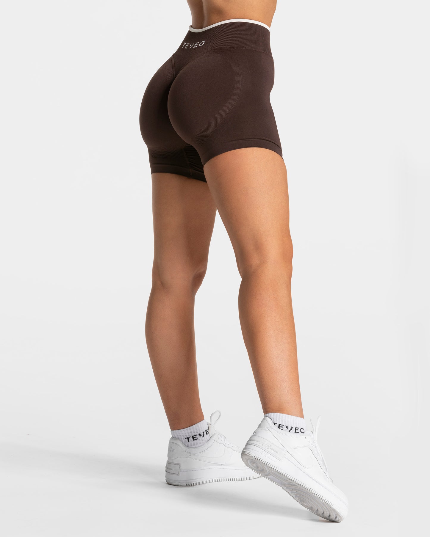 Ignite Sculpt Scrunch Short "Espresso"