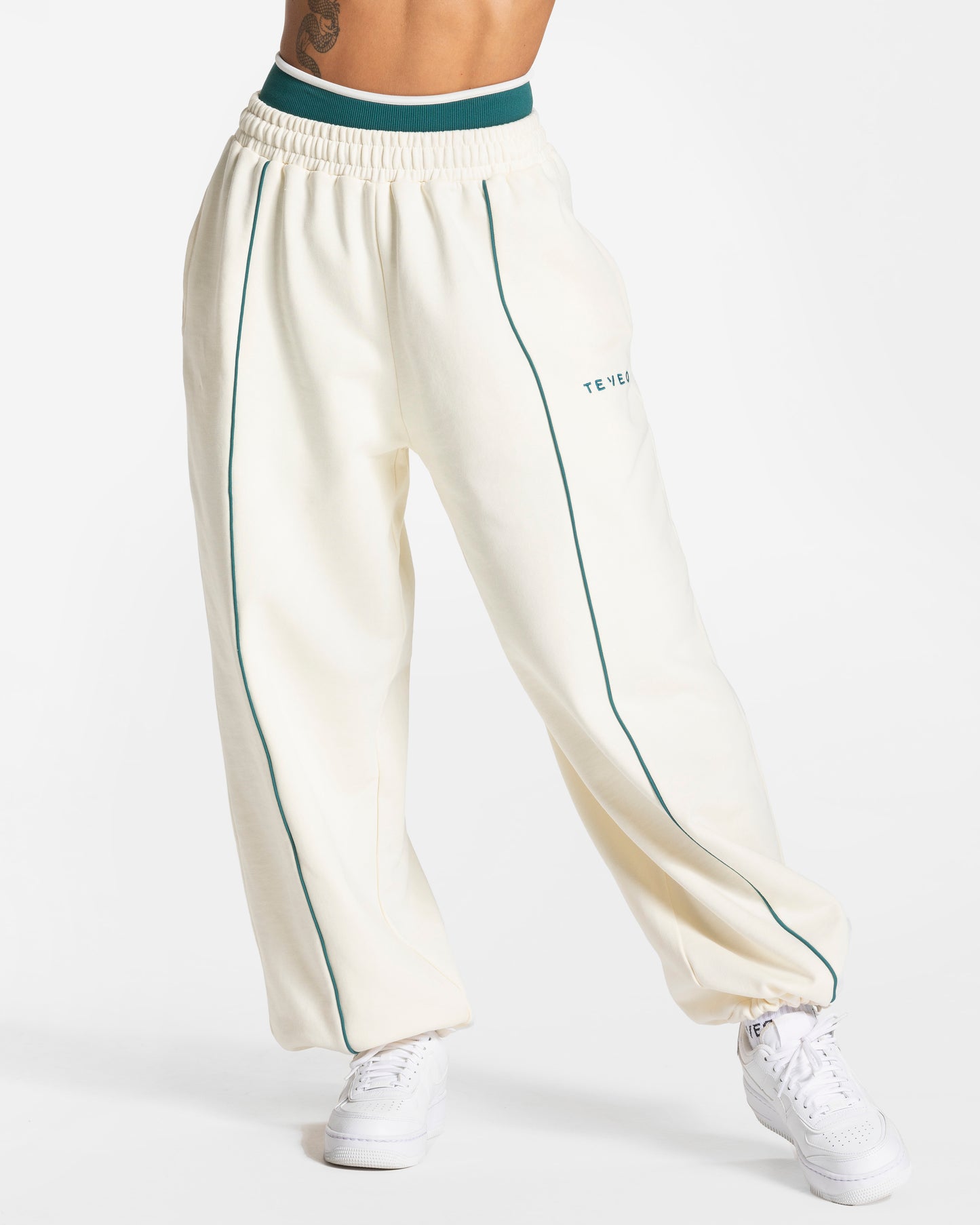 Ignite Wide Leg Jogger "Off White"