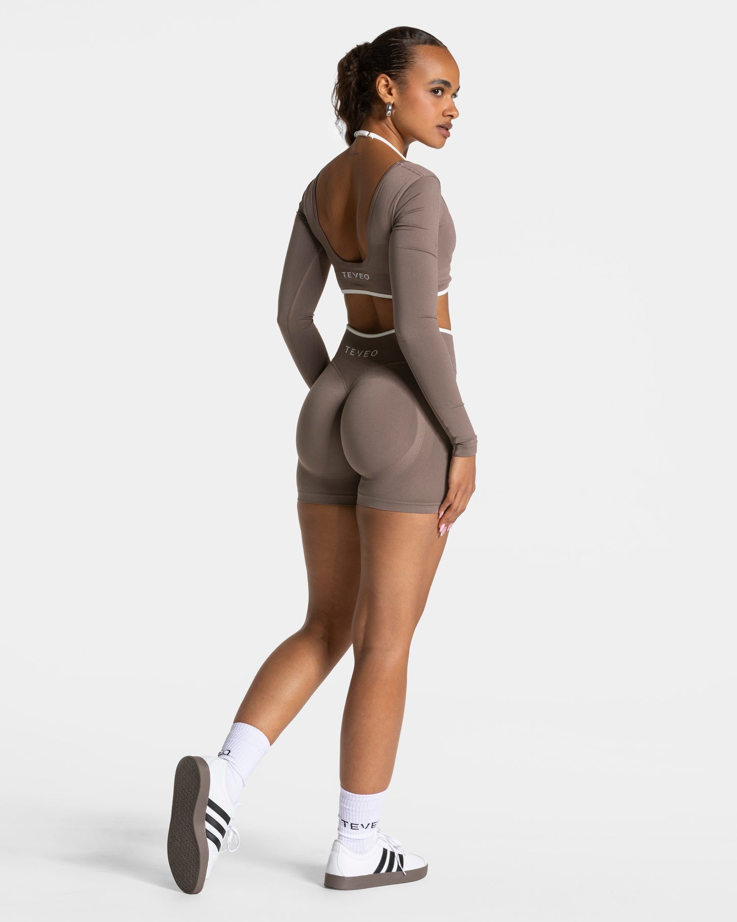 Ignite Sculpt Scrunch Short "Mokka"