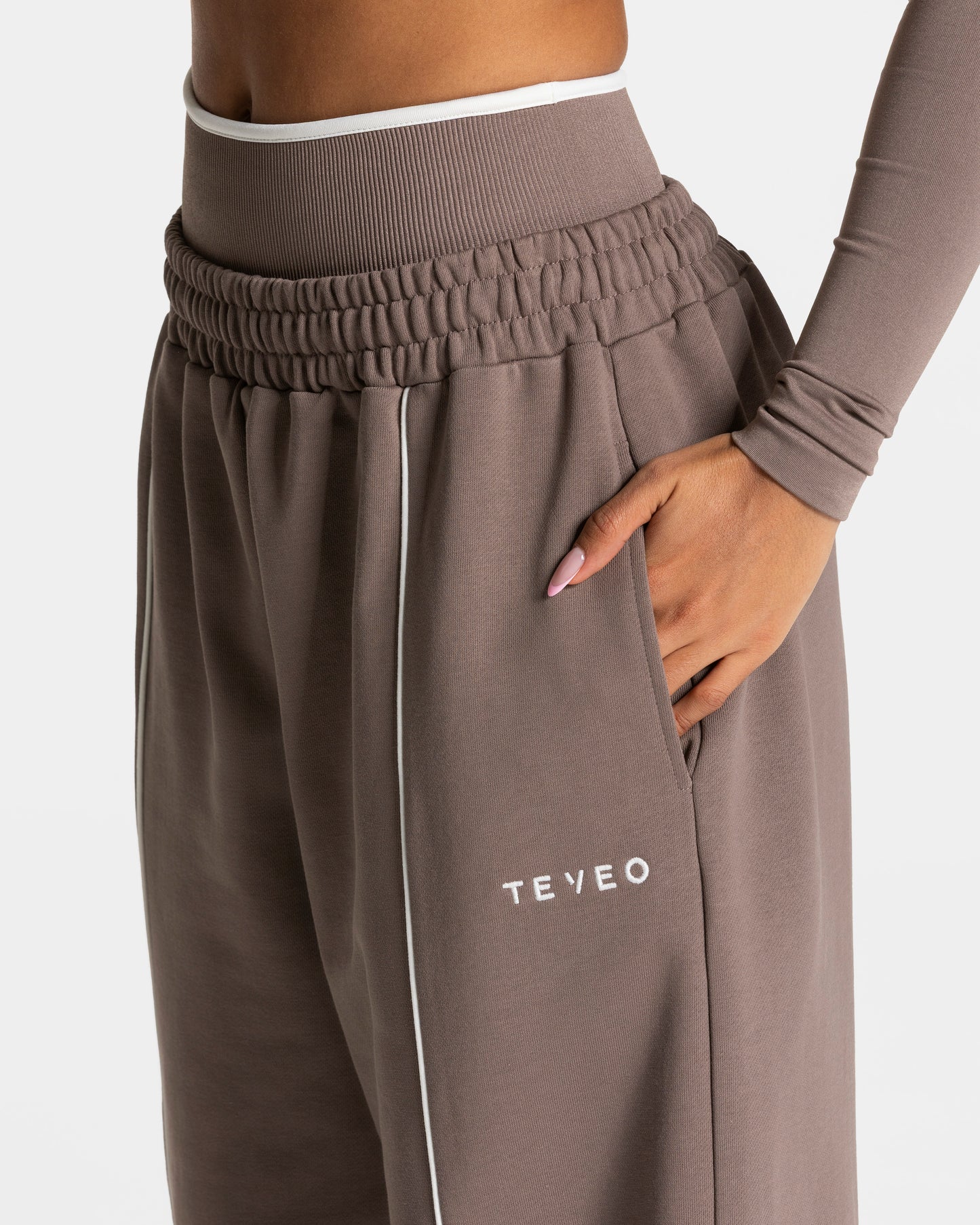 Ignite Wide Leg Jogger "Mokka"